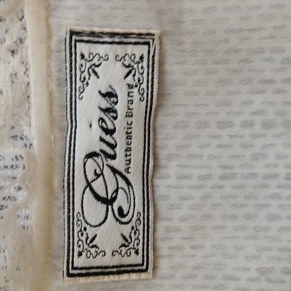 3/$30 Guess Authentic Brand Sheer Top - Picture 2 of 2